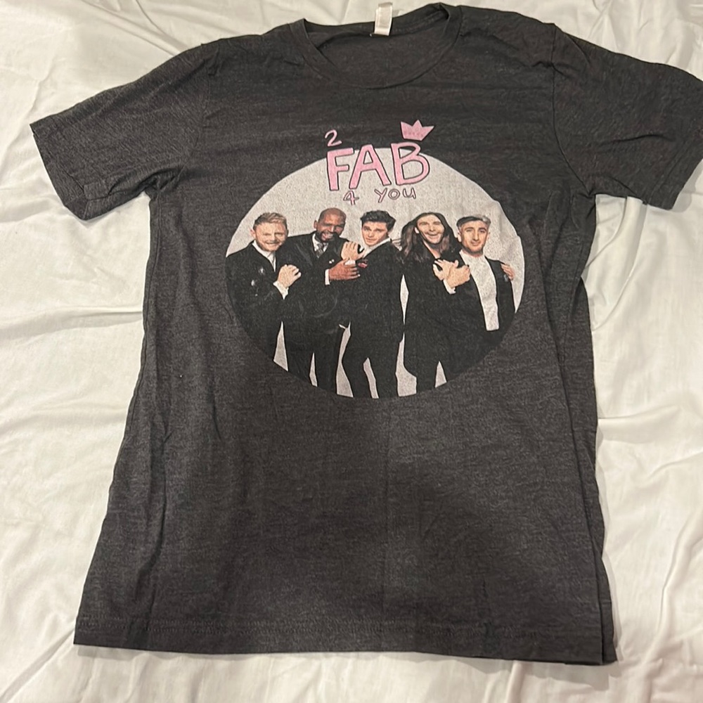 Queer Eye Fab 5 tshirt size s